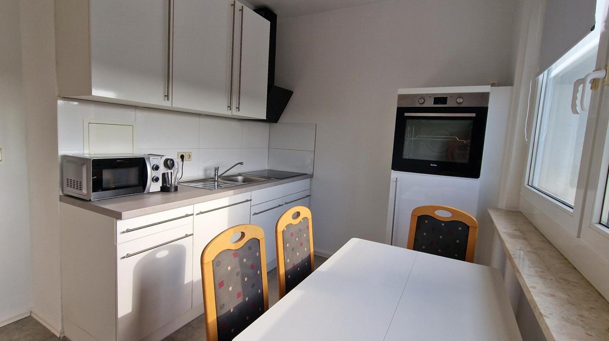 2 Bedroom Cityview Apartment Ps5-Qled Tv-Parking Кемниц Екстериор снимка